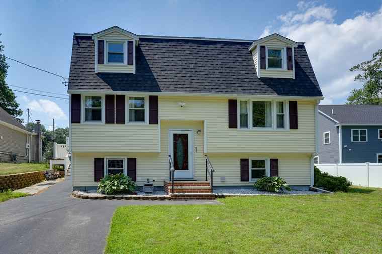 Photo of 1 Fenner St Billerica, MA 01821