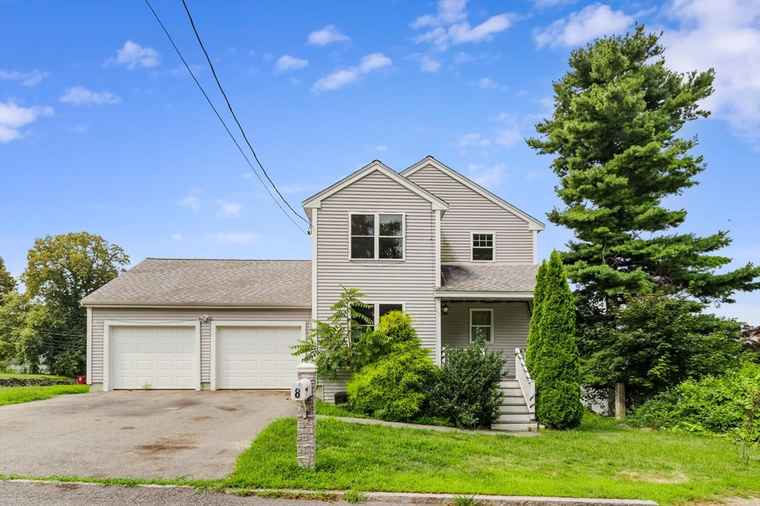 Photo of 8 Aberdeen St Lowell, MA 01850
