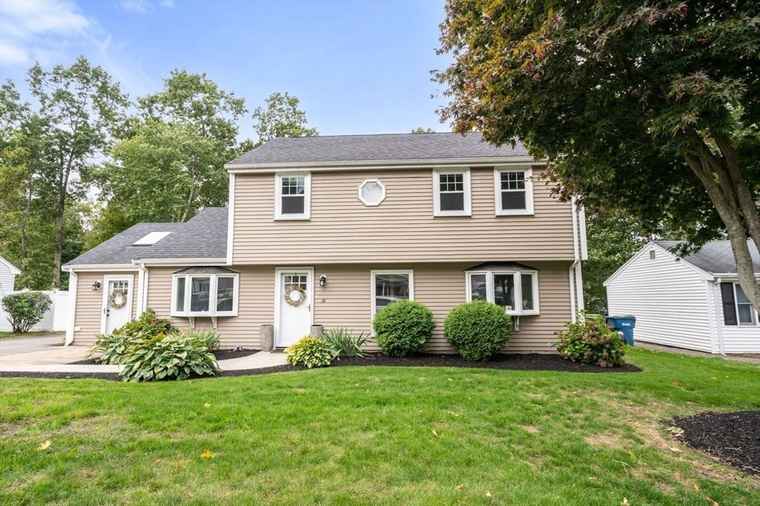 Photo of 34 Oakdale Rd Canton, MA 02021