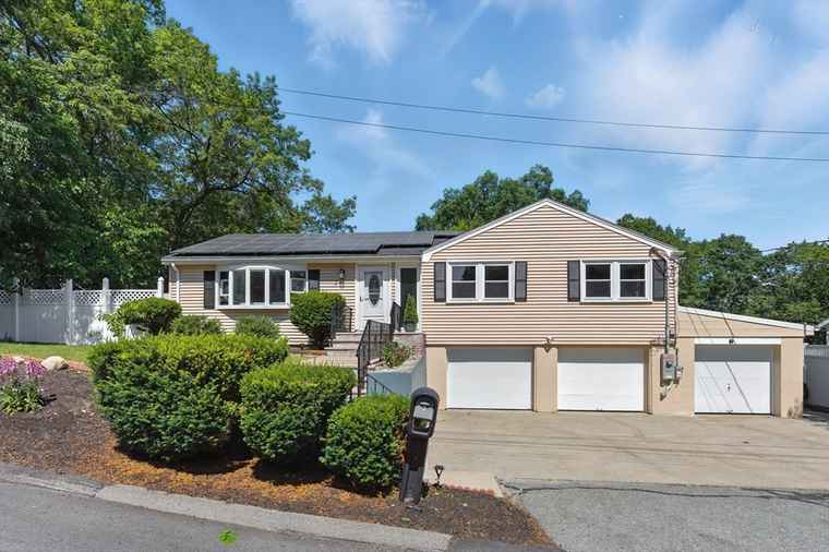 Photo of 3 Indiana Ave Woburn, MA 01801