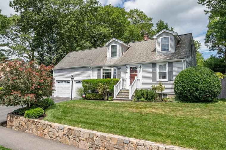 Photo of 50 Felch Rd Natick, MA 01760