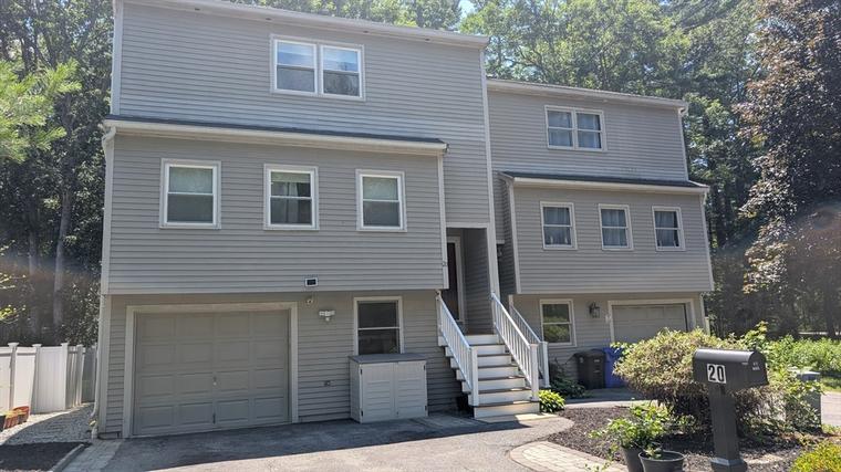 Photo of 20 Winterberry Way Bedford, MA 01730