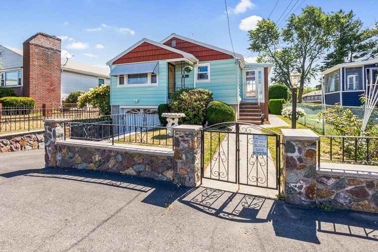 Photo of 33 Lantern Rd Revere, MA 02151