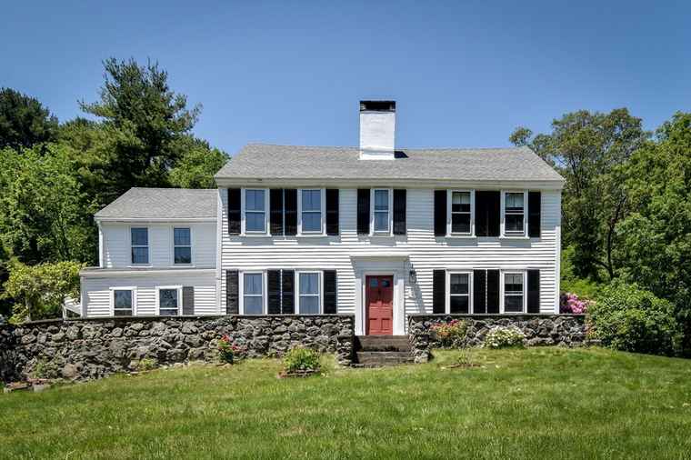 Photo of 79 Nobscot Rd Sudbury, MA 01776