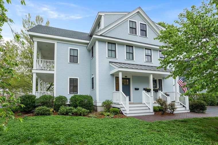 Photo of 17A Laws Brk Unit A Concord, MA 01742
