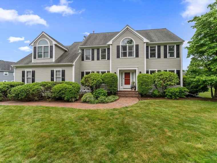 Photo of 29 Shermans Way Westwood, MA 02090