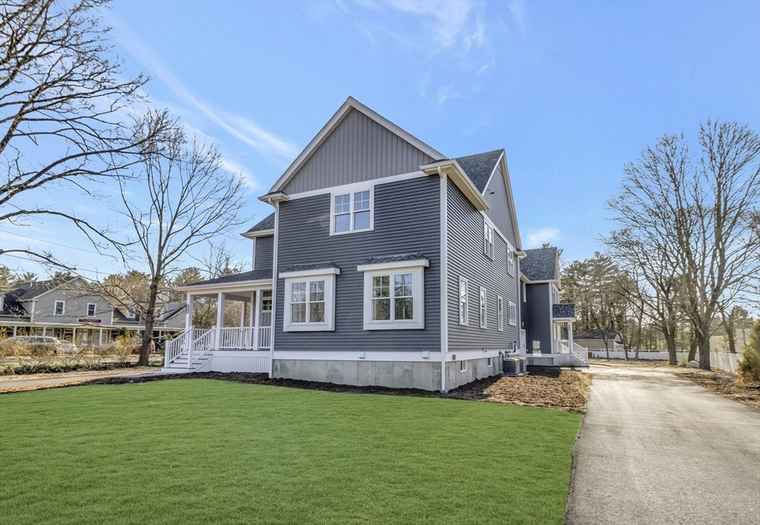 Photo of 159 Washington St Unit B Easton, MA 02356