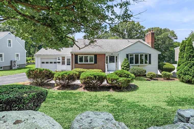 Photo of 169 Liberty St Braintree, MA 02184