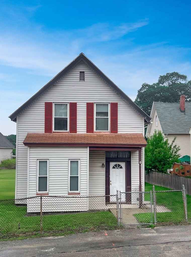 Photo of 31 Waite St Lowell, MA 01851