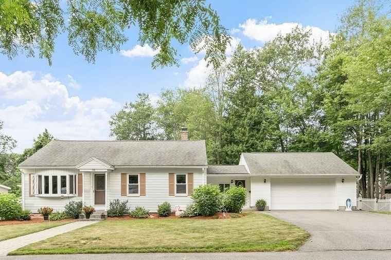 Photo of 38 Norwood Ave Leominster, MA 01453