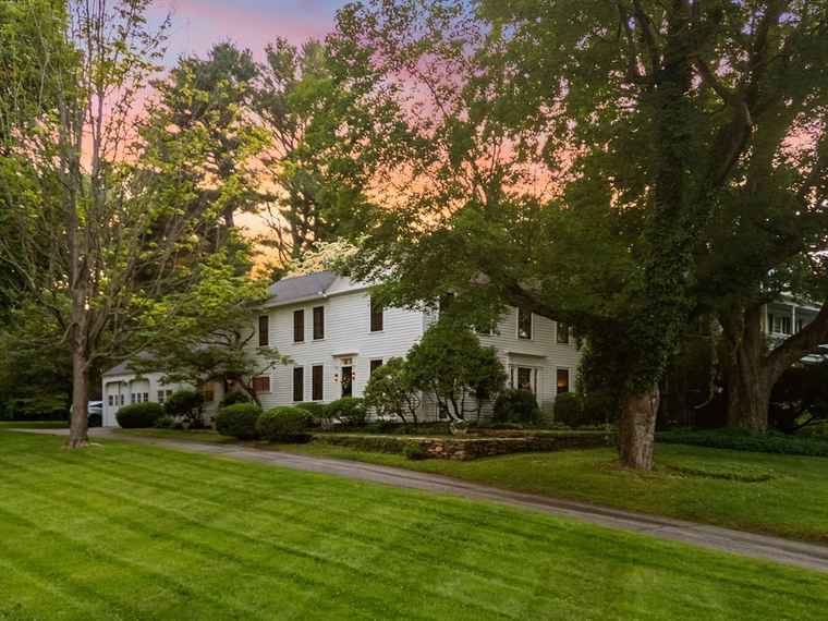 Photo of 38 South St Grafton, MA 01519