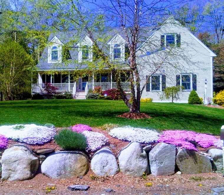 Photo of 209 North St Shrewsbury, MA 01545