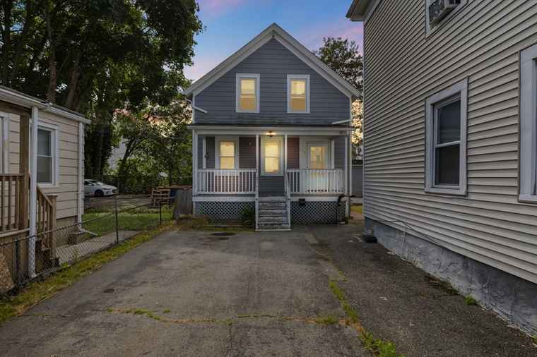 Photo of 115 Pleasant St New Bedford, MA 02740
