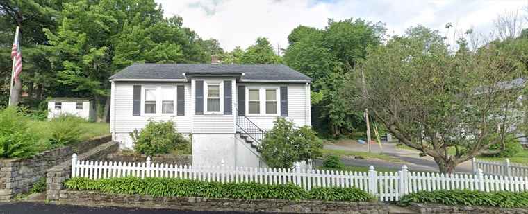 Photo of 41 Bridgeport St Worcester, MA 01604
