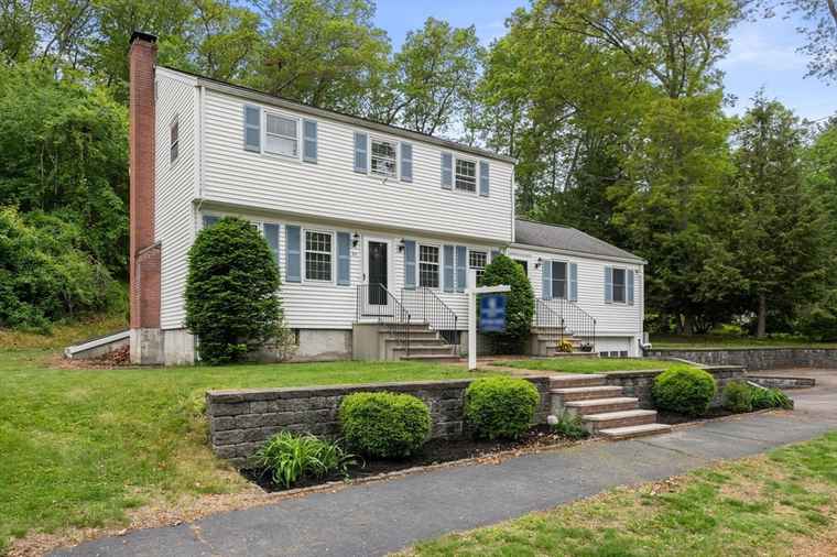Photo of 69 Wright Rd Concord, MA 01742