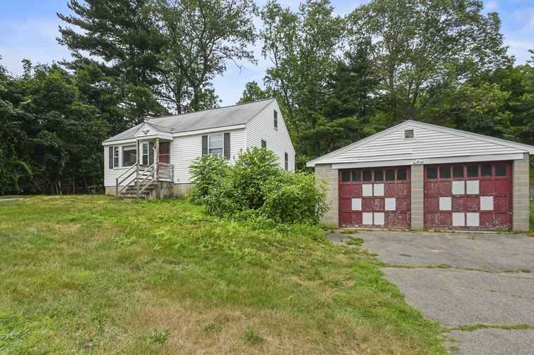 Photo of 119 Russell St Woburn, MA 01801
