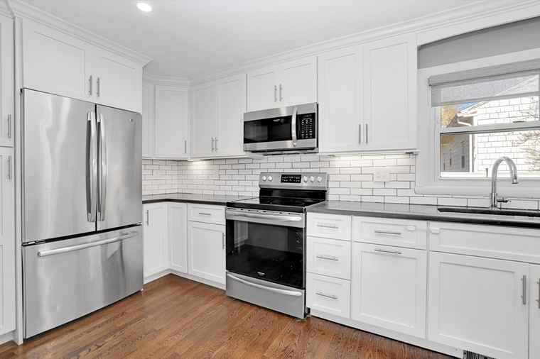 Photo of 110 Walnut St Canton, MA 02021