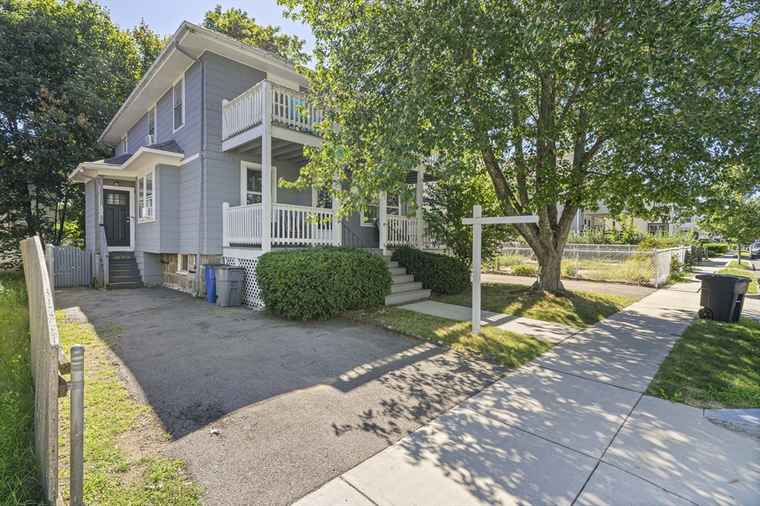 Photo of 123 Waterston Ave Quincy, MA 02170