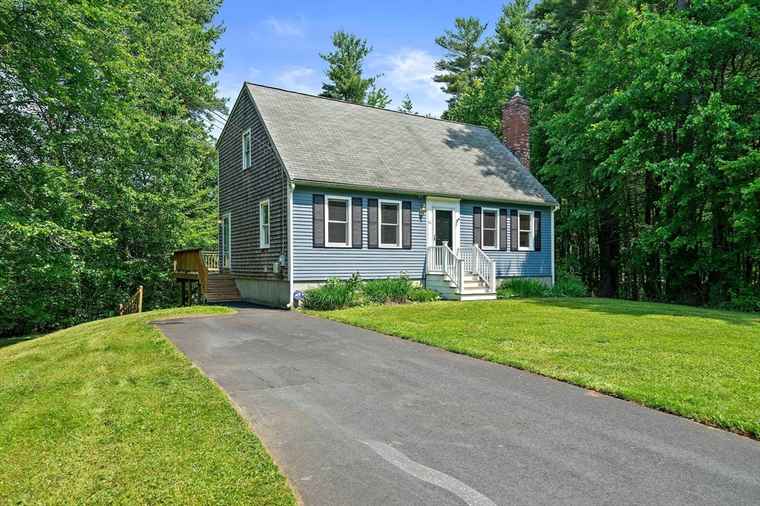 Photo of 74 Blueberry Ln Taunton, MA 02780