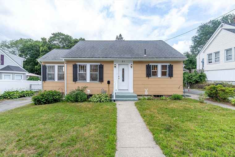 Photo of 31 Madison St Methuen, MA 01844