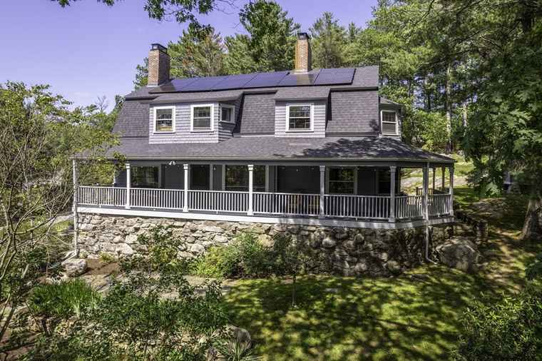 Photo of 7 Emily Ln Gloucester, MA 01930