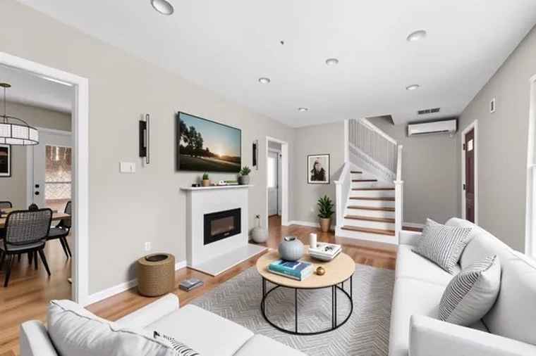 Photo of 707 South St Waltham, MA 02453