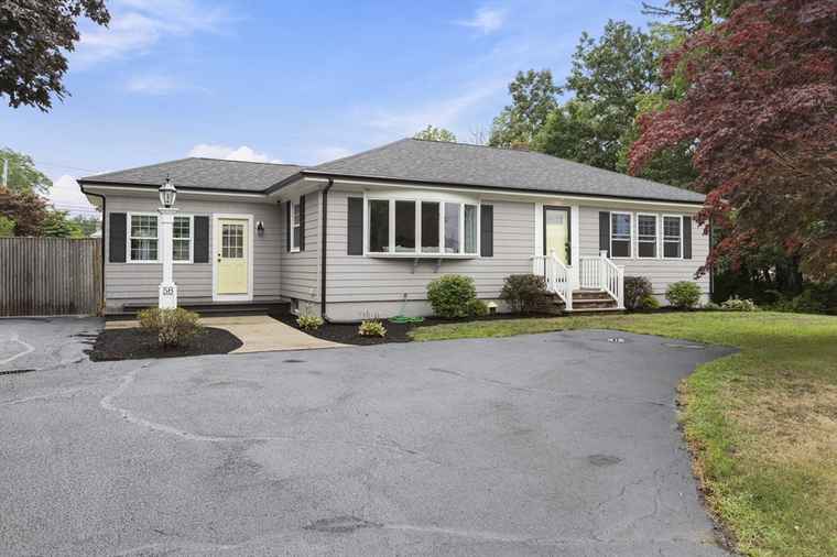 Photo of 58 Lawton St Taunton, MA 02780