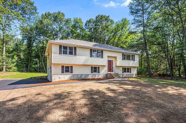 Photo of 1 Ranlett Ln Billerica, MA 01821