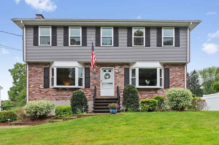 Photo of 92 Gregory St Waltham, MA 02451