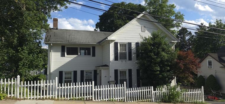 Photo of 86 Rice St Marlborough, MA 01752