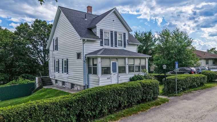 Photo of 30 Bremer St Worcester, MA 01605