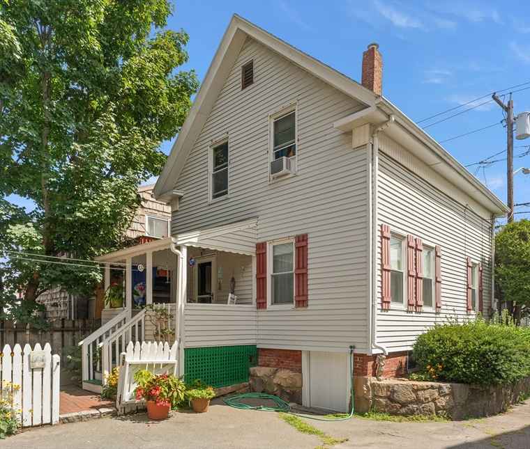 Photo of 56 Washington St Gloucester, MA 01930