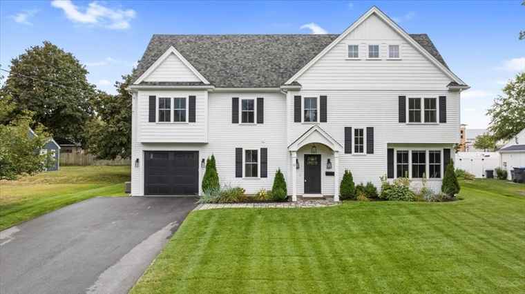Photo of 11 Waring Rd Natick, MA 01760