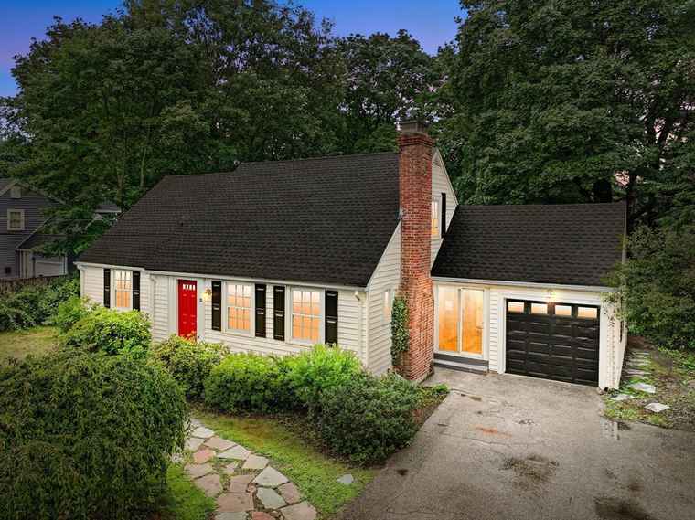 Photo of 28 Hartford St Natick, MA 01760