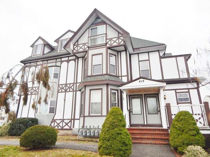 419 Main St 1 Brockton Ma 02301 2 Beds 2 Baths