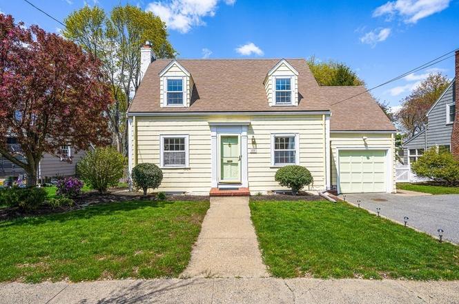 450 E Foster St, Melrose, MA 02176 | MLS# 72823010 | Redfin