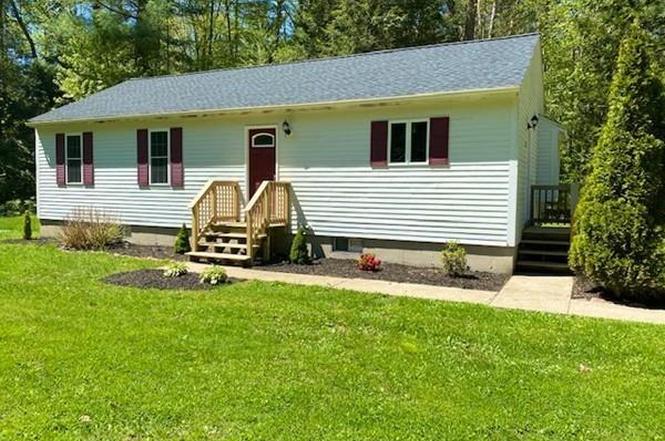 22 Eleanor Ln Charlton Ma 01507 Realtor Com
