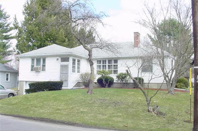 32 Florita Dr Framingham Ma 01701 Mls 70361571 Redfin 32 Florita Dr Framingham Ma 01701