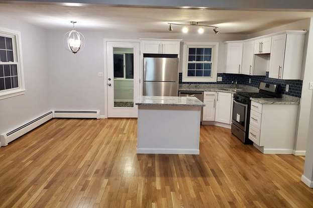 25 Fairmount St Lowell Ma 01852 Mls 72197619 Zillow Victorian Interiors Victorian Interior Cool Rooms