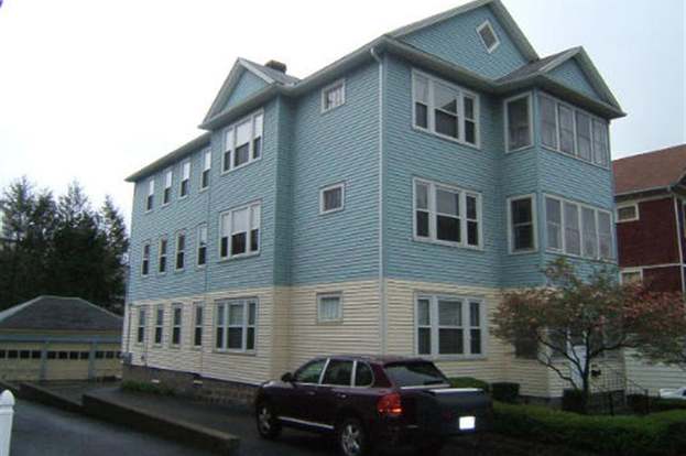 12 Jones St Worcester Ma 01604 Mls 70389041 Redfin