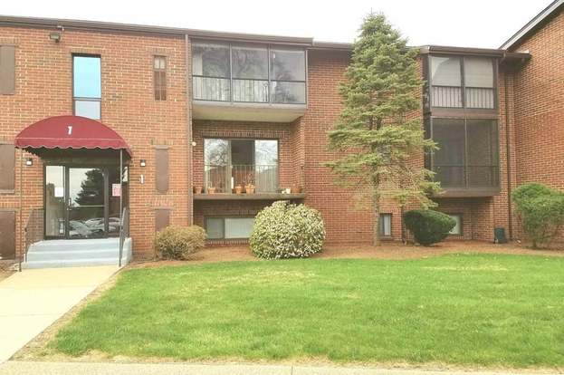 221 Oak St Unit 1 22 Brockton Ma 02301 2 Beds 2 Baths