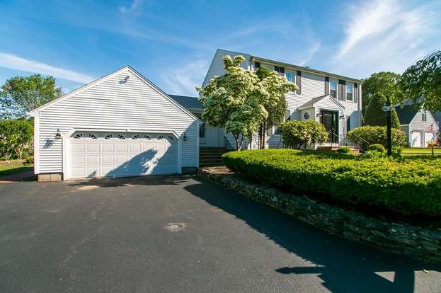 10 Essex Heights Dr Weymouth Ma 02188 Mls 72601261 Redfin