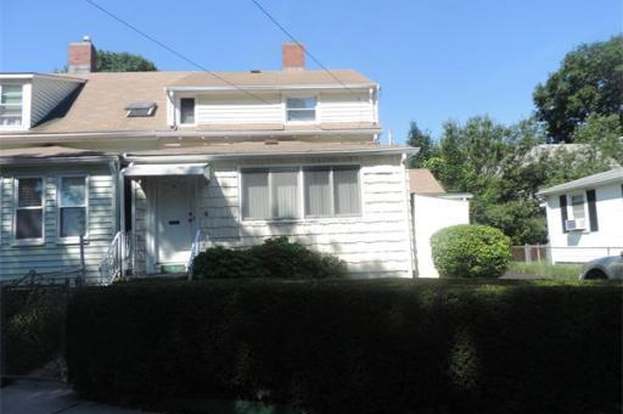 18 Home St Malden Ma 02148 3 Beds 1 5 Baths
