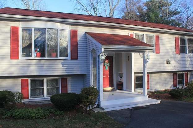 22 Midland St Brockton Ma 02301 2 Beds 2 5 Baths