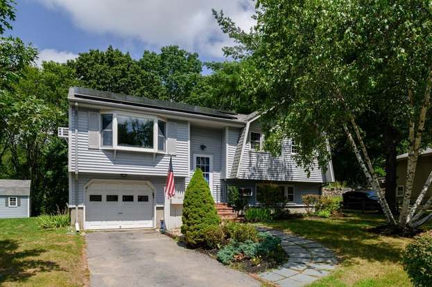 10 Blueberry Cir Brockton Ma 02302 Mls 72551315 Redfin