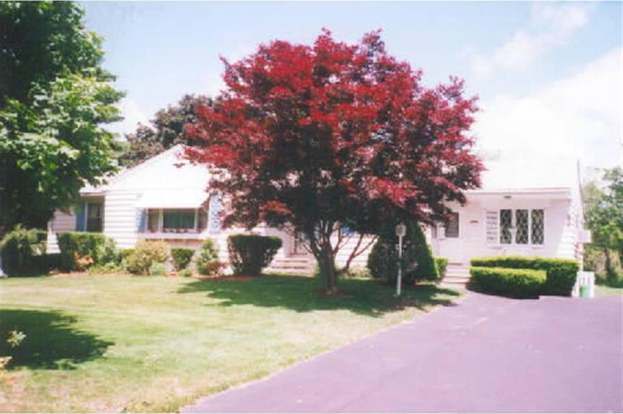 70 Sprague Ave Lowell Ma 01852 Mls 30511328 Redfin