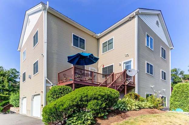 2305 Peppertree Way 2 Antioch Ca 94509 Two Story Corner Unit Condo With One Car Garage Walk In Closet Community Pool G Estate Homes Antioch Real Estate