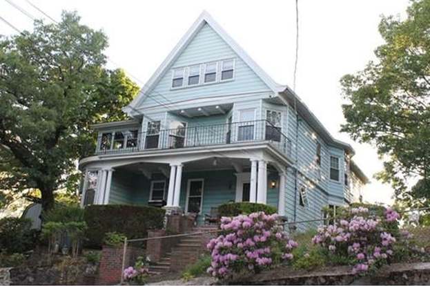 12 Glen St Malden Ma 02148 Mls 71859529 Redfin