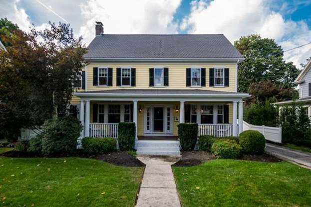 62 Oxford St Winchester Ma 01890 Mls 71913608 Redfin