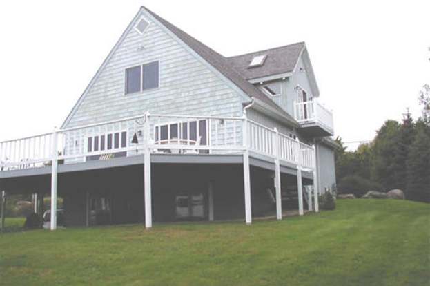 962 Wilbur Ave Swansea Ma 02777 Mls 30776623 Redfin